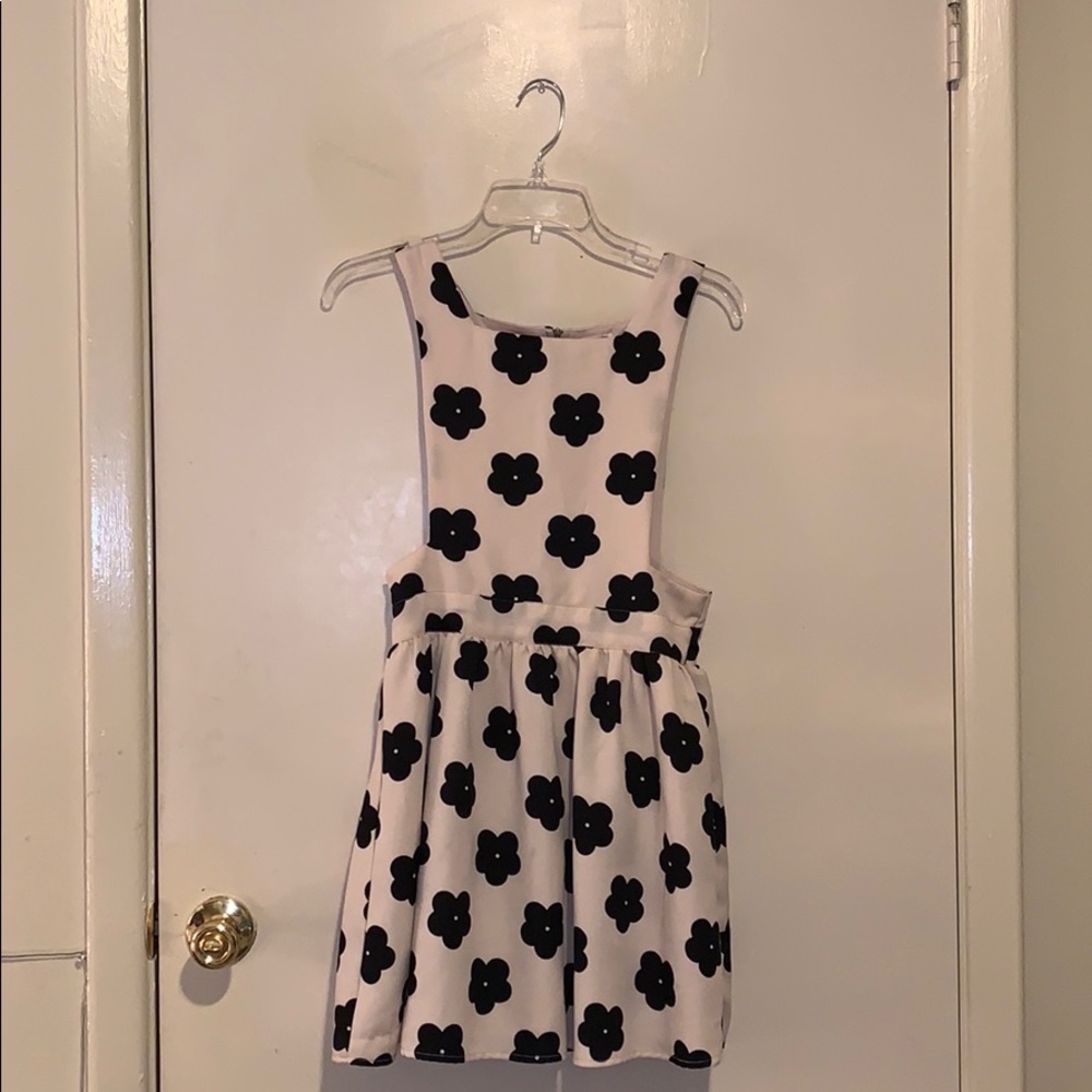 One-Clothing Dress
